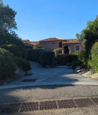 Feriehus Supreme Location With Pool At Cala Sassari