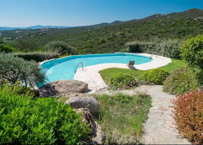 Supreme Location With Pool At Cala Sassari Дом отдыха Маринелла