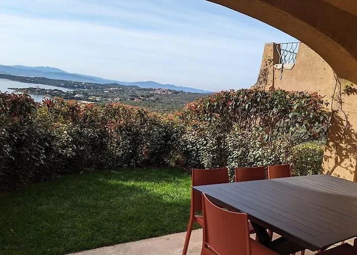 Supreme Location With Pool At Cala Sassari Дом отдыха