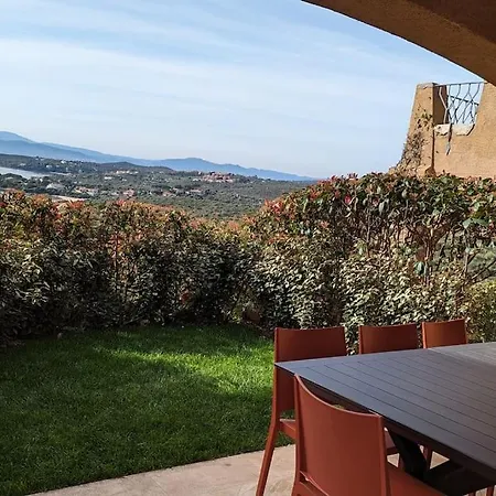 Supreme Location With Pool At Cala Sassari Hébergement de vacances